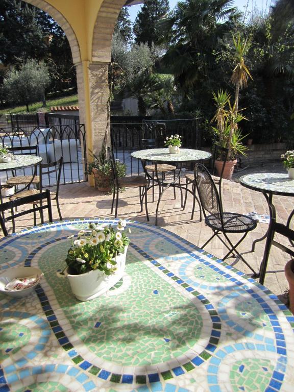 Hotel Villa Castellani Mogliano Luaran gambar